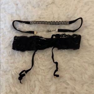 Black Chokers (2)